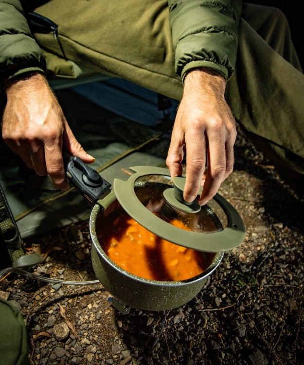 58b90552965e1de8b82e3990d47ebd0f