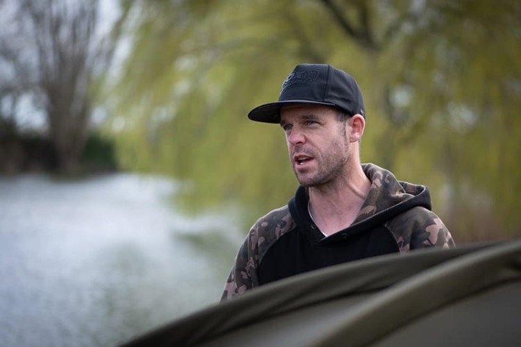 Fox FLAT PEAK CAP Black / Camo Snapback hat  CHH029 Karpiowe Graty - Zdjęcie 2