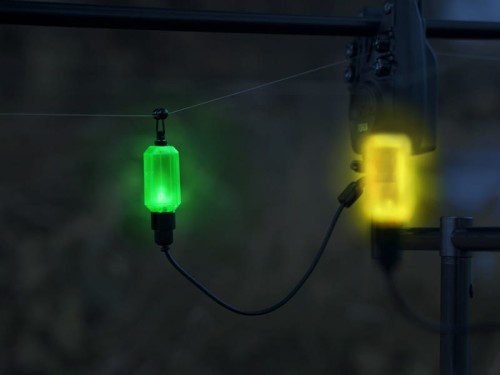 Wskaźnik brań Delphin CUBIX Light purpurowy 8586018503334 101003605 Karpiowe Graty - Zdjęcie 1