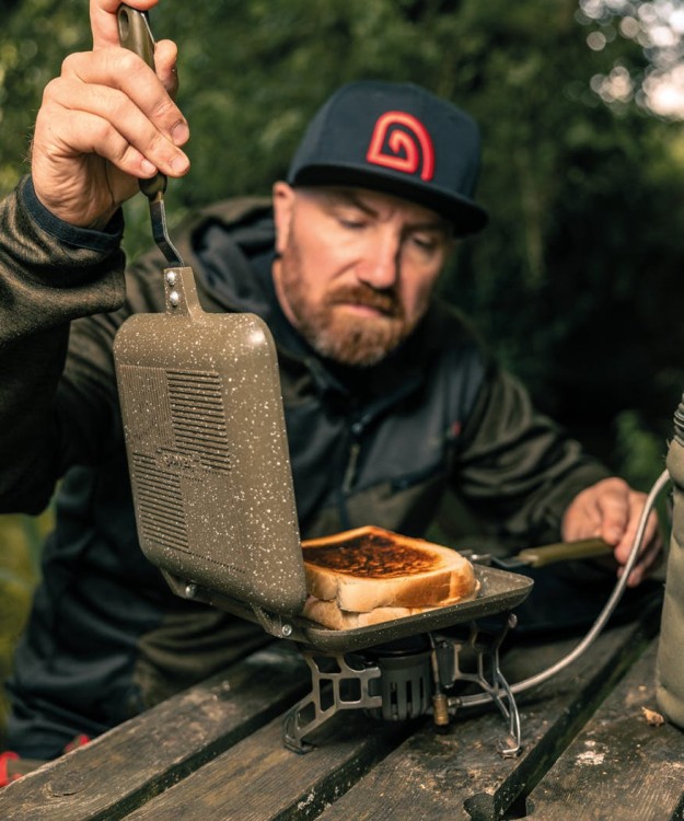 https___shop.trakkerproducts.com_product_images_h_328_211911_Armolife_Marble_Sandwich_Toaster_XL_Lifestyle__04179.jpg