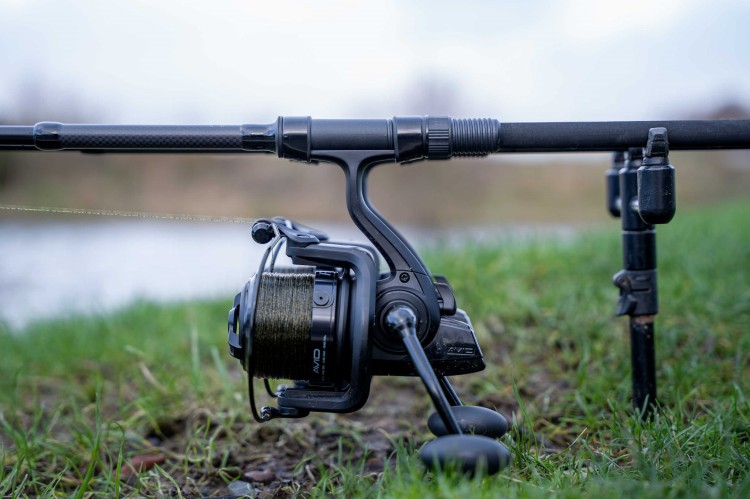 Avid Carp Revolve R 10ft 3.5lbs Revolve R 10ft 3.5lbs 5056317739695 A0460058 Karpiowe Graty - Zdjęcie 7