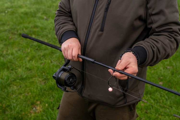 Avid Carp Revolve R 10ft 3.00lbs Revolve R 10ft 3.00lbs 5056317739688 A0460057 Karpiowe Graty - Zdjęcie 8