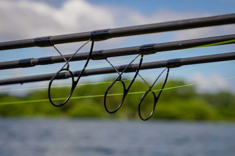 Avid Carp Extremity Hi-Vis XR Mono 0.33mm 15lbs 6.8kg 1000m Extremity Hi-Vis Mono 0.33 15lbs 6.8kgs 5056317744682 A0630023 Karpiowe Graty - Zdjęcie 2