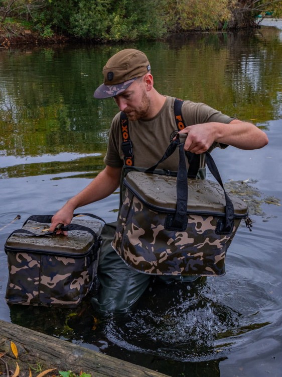 Fox Aquos Camo Bag 50 l - torba wędkarska wodoodporna  Karpiowe Graty - Zdjęcie 8