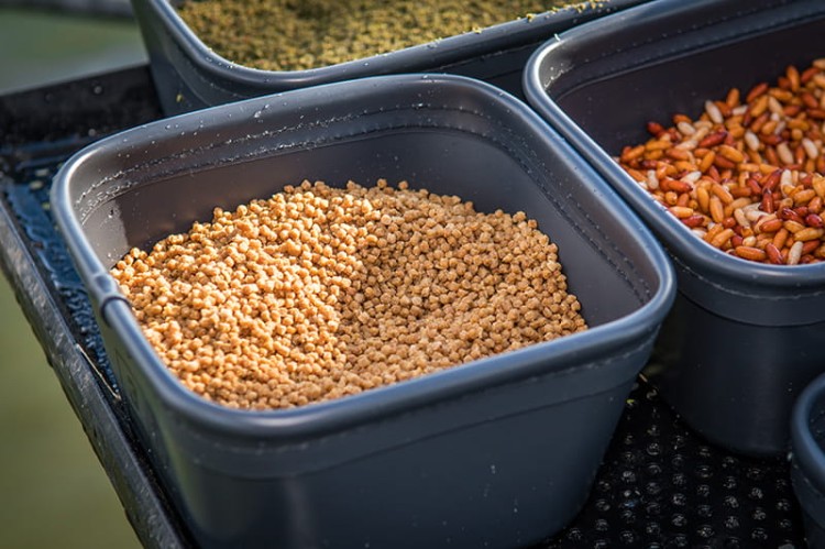 a8050f8f4a66f46d9b4c97915ba637b3