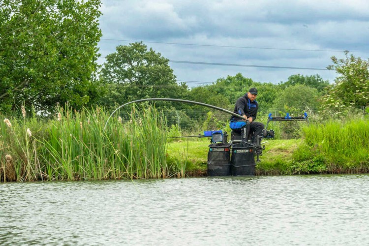 7e7c2b7782e019cef363c53da9e0409c