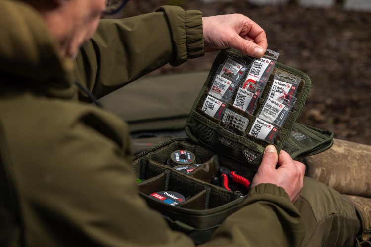 204129_NXG_Compact_Tackle_Bag_L4_2025_09.JPG
