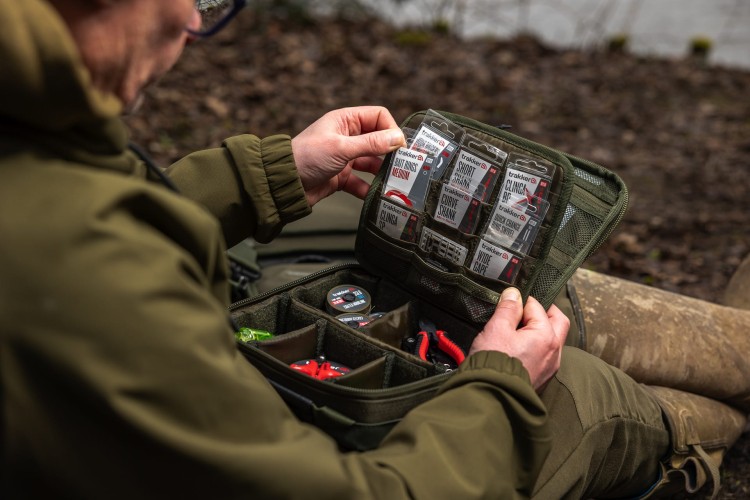 204129_NXG_Compact_Tackle_Bag_L4_2025_07.JPG