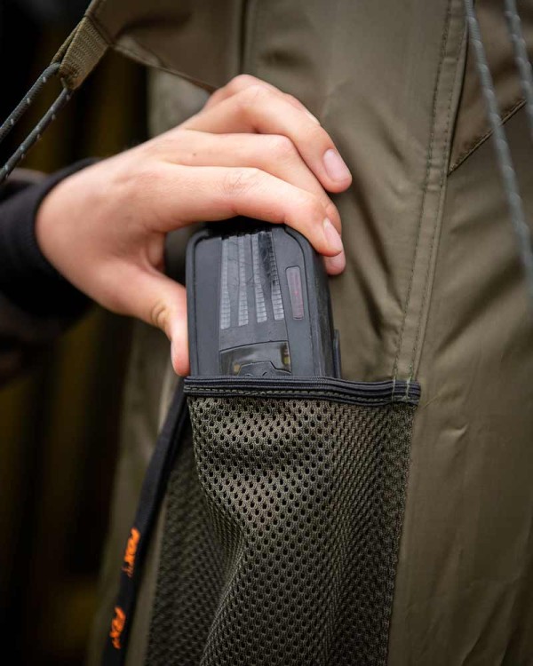 Fox FOX AIR FRAME SOCIAL SHELTER 2.5MAir Frame Social Shelter 2.5 x 2.5m  CUM363 Karpiowe Graty - Zdjęcie 6