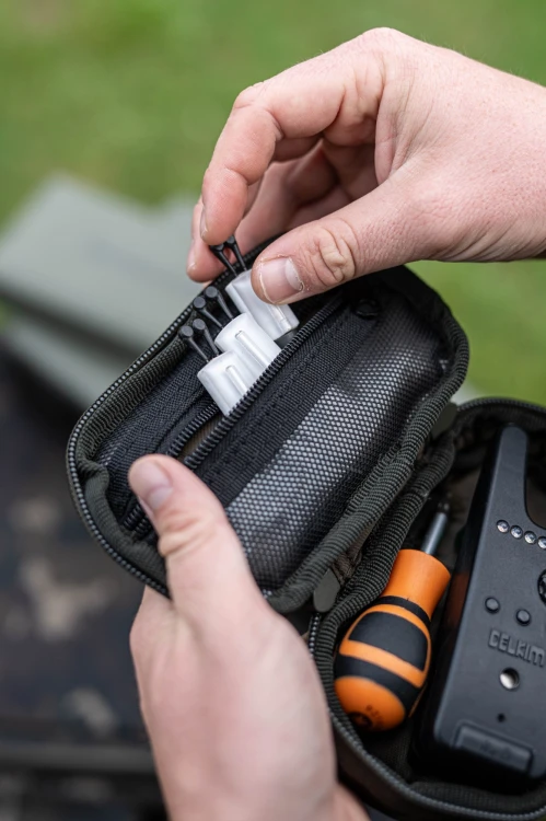 KLUG165-6.jpg