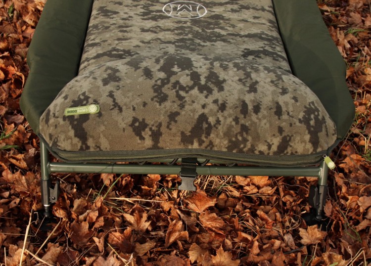 Mivardi Bedchair CamoCode Air8 - łóżko karpiowe  Karpiowe Graty - Zdjęcie 15