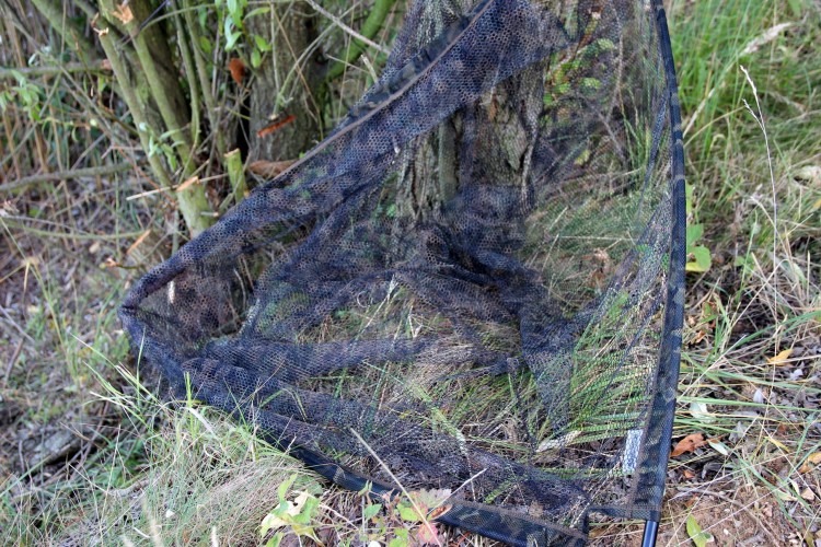 Mivardi Landing Net CamoCode 100 x 100 cm + Landing Net Handle - podbierak karpiowy  Karpiowe Graty - Zdjęcie 16