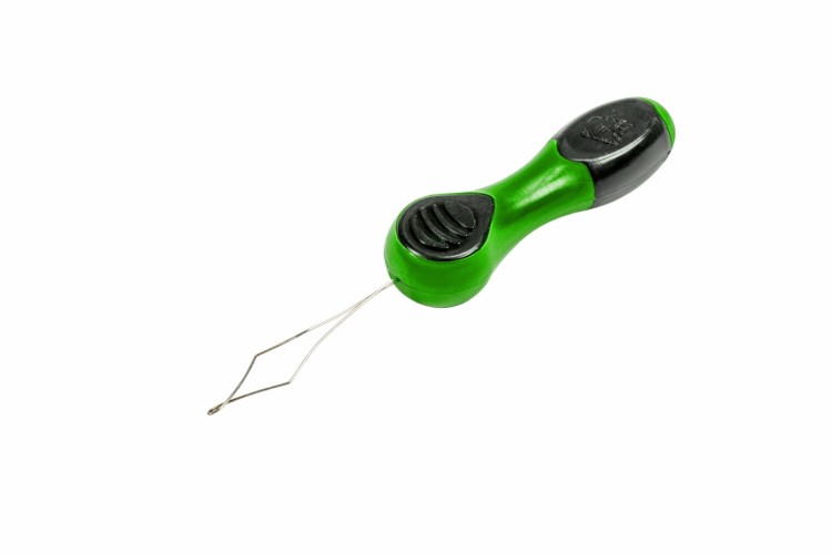 Nash Hook Eye Threader - przyrząd ułatwiający przewlekanie grubych materiałów przyponowych przez oczko haczyka 5055108988076 Karpiowe Graty - Zdjęcie 1