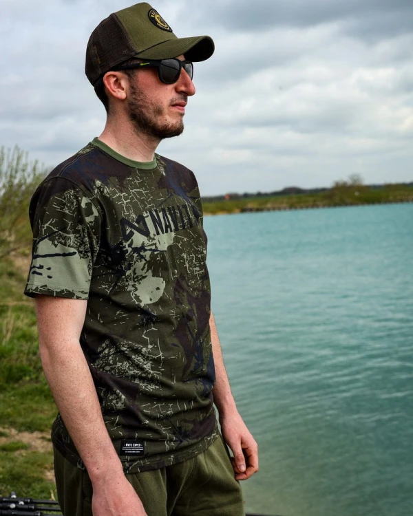 Navitas Identity Camo Tee (rozmiar XXL) - koszulka wędkarska  Karpiowe Graty - Zdjęcie 4