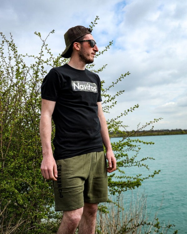Navitas Identity Box Tee (rozmiar M) - koszulka wędkarska  Karpiowe Graty - Zdjęcie 4