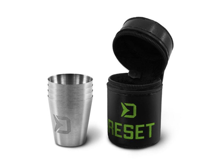 Delphin Reset 4 x 30 ml - zestaw kieliszków ze stali nierdzewnej 101002394 Karpiowe Graty - Zdjęcie 2
