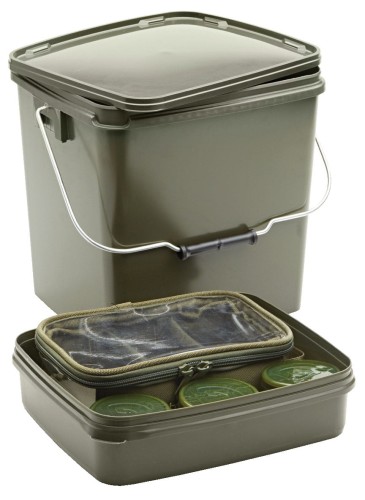 Trakker 13 L Olive Square Container inc. Tray - wielofunkcyjne wiaderko wędkarskie 216113 Karpiowe Graty - Zdjęcie 2